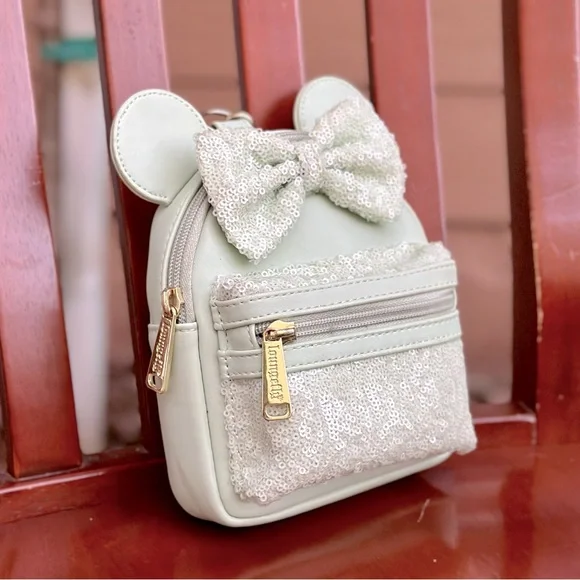 Disney Loungefly Minnie Mouse Sequin Wristlet - Mint Green Color - Picture 6 of 11